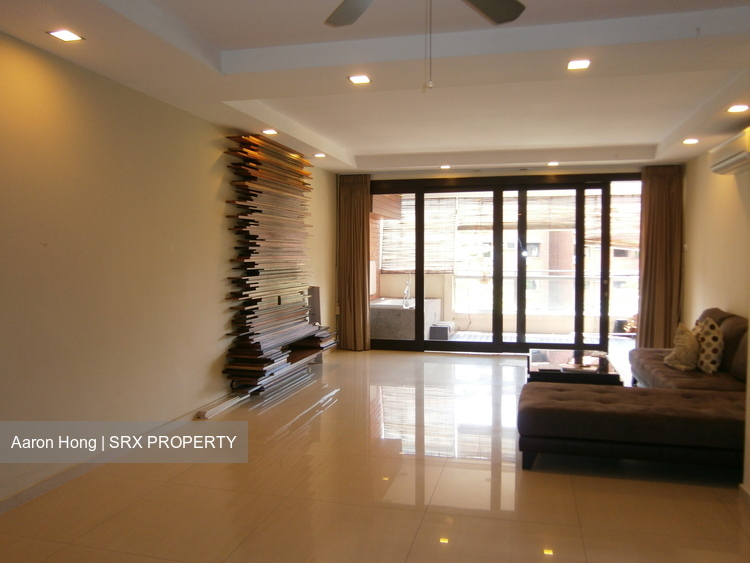 Loyang Valley (D17), Condominium #181679302